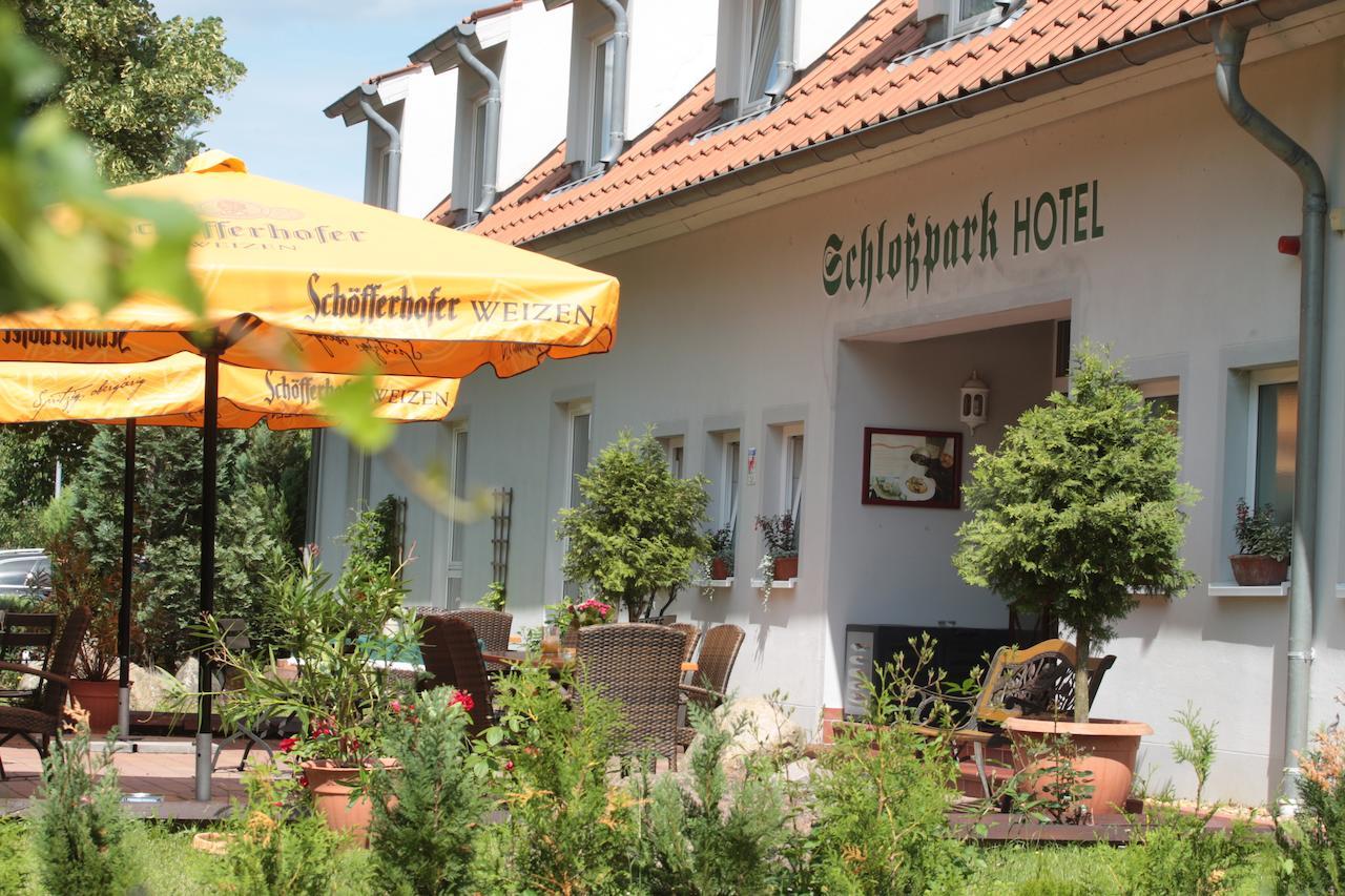 Schlossparkhotel Sallgast Dış mekan fotoğraf